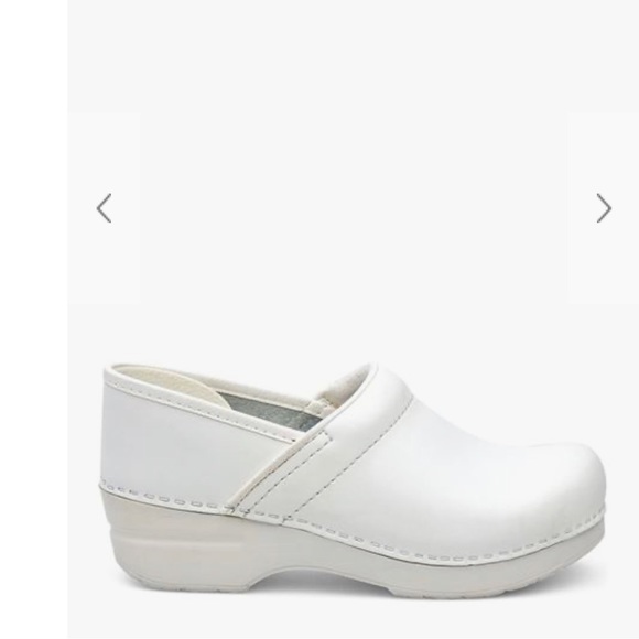 📌 Dansko Professional white leather clogs 37 wide US 6.5-7 - Picture 1 of 8